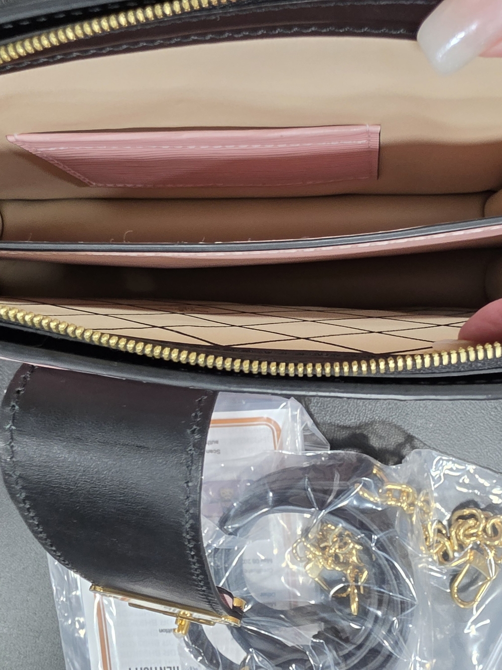 Louis Vuitton Trunk Clutch in Rose Ballerine Epi Leather W/Crossbody Strap COA - Picture 8 of 8